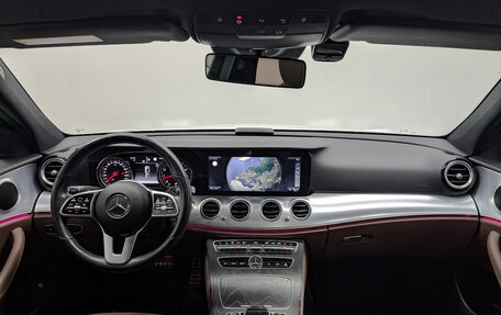 Mercedes-Benz E-Класс, 2020 год, 4 050 000 рублей, 14 фотография