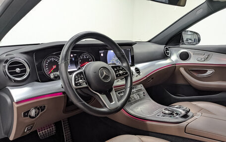 Mercedes-Benz E-Класс, 2020 год, 4 050 000 рублей, 15 фотография