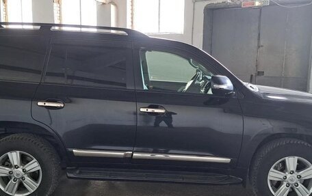 Toyota Land Cruiser 200, 2013 год, 4 500 000 рублей, 4 фотография