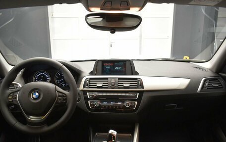 BMW 1 серия, 2018 год, 2 185 000 рублей, 11 фотография