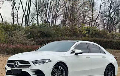 Mercedes-Benz A-Класс, 2022 год, 1 820 000 рублей, 1 фотография