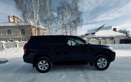 Toyota Land Cruiser Prado 150 рестайлинг 2, 2021 год, 5 300 000 рублей, 4 фотография