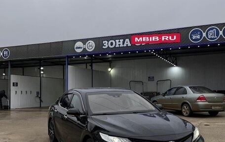 Toyota Camry, 2019 год, 2 730 000 рублей, 3 фотография