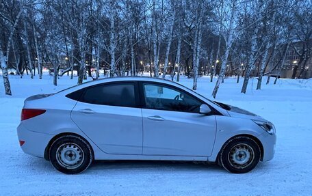 Hyundai Solaris II рестайлинг, 2016 год, 1 250 000 рублей, 3 фотография