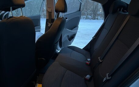 Hyundai Solaris II рестайлинг, 2016 год, 1 250 000 рублей, 14 фотография