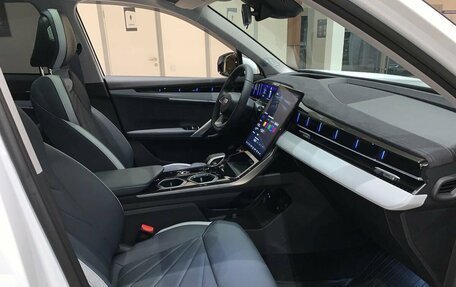 Geely Atlas, 2025 год, 3 970 990 рублей, 9 фотография