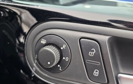 Volkswagen Beetle, 2013 год, 1 200 000 рублей, 18 фотография