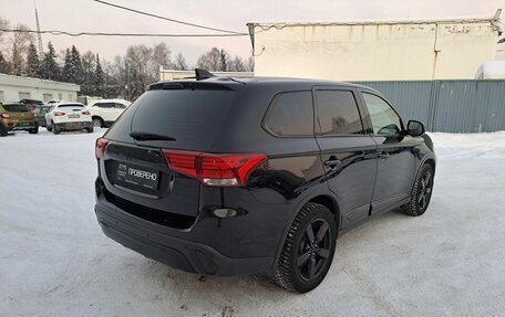 Mitsubishi Outlander III рестайлинг 3, 2019 год, 2 395 000 рублей, 6 фотография