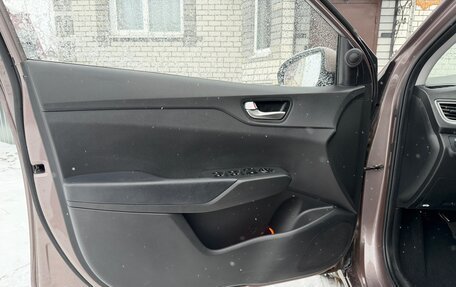 Hyundai Solaris II рестайлинг, 2021 год, 1 655 000 рублей, 10 фотография