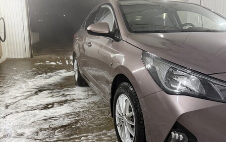 Hyundai Solaris II рестайлинг, 2021 год, 1 655 000 рублей, 29 фотография