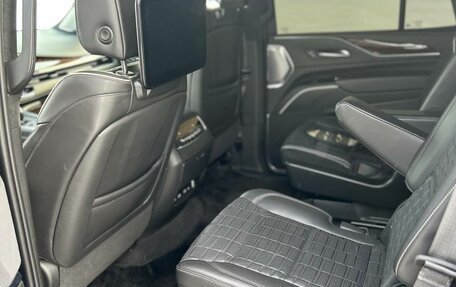 Cadillac Escalade V, 2023 год, 14 400 000 рублей, 14 фотография