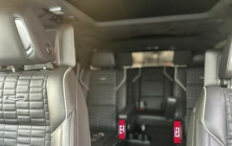 Cadillac Escalade V, 2023 год, 14 400 000 рублей, 8 фотография