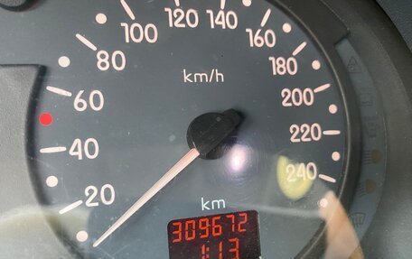 Renault Clio III, 2001 год, 150 000 рублей, 3 фотография