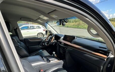 Lexus LX III, 2016 год, 5 990 000 рублей, 6 фотография
