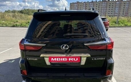 Lexus LX III, 2016 год, 5 990 000 рублей, 3 фотография