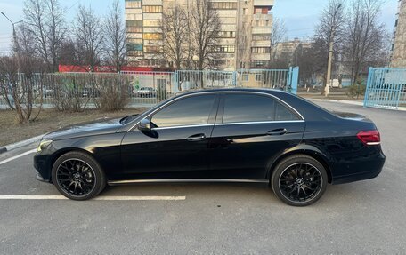 Mercedes-Benz E-Класс, 2013 год, 1 900 000 рублей, 4 фотография