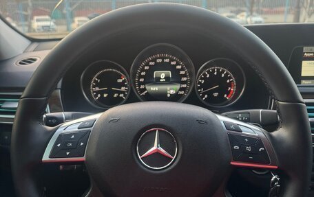 Mercedes-Benz E-Класс, 2013 год, 1 900 000 рублей, 2 фотография