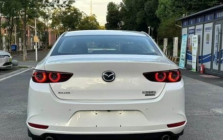 Mazda 3, 2022 год, 1 900 000 рублей, 5 фотография