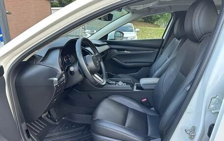 Mazda 3, 2022 год, 1 900 000 рублей, 9 фотография