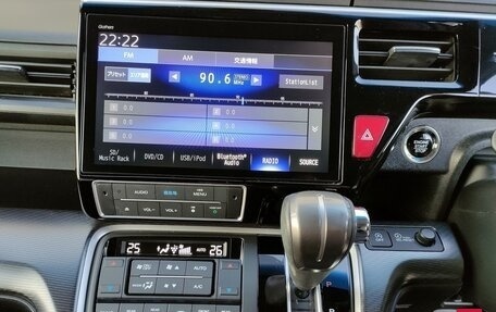 Honda Stepwgn IV, 2022 год, 2 200 000 рублей, 17 фотография