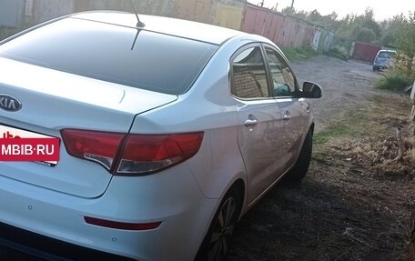 KIA Rio III рестайлинг, 2016 год, 950 000 рублей, 4 фотография