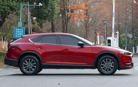 Mazda CX-4, 2022 год, 2 370 999 рублей, 4 фотография
