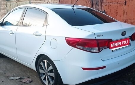 KIA Rio III рестайлинг, 2016 год, 950 000 рублей, 5 фотография