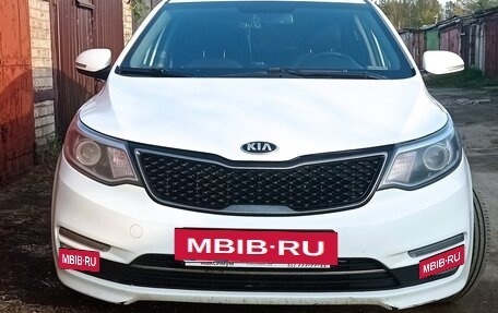 KIA Rio III рестайлинг, 2016 год, 950 000 рублей, 2 фотография