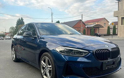 BMW 1 серия, 2021 год, 1 800 000 рублей, 1 фотография