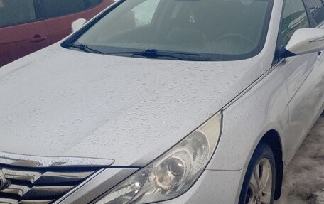 Hyundai Sonata VI, 2012 год, 999 000 рублей, 2 фотография