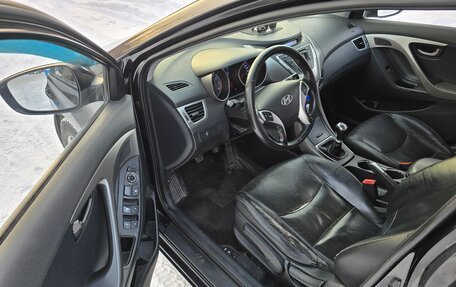 Hyundai Avante, 2011 год, 720 000 рублей, 5 фотография