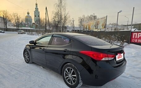 Hyundai Avante, 2011 год, 720 000 рублей, 2 фотография