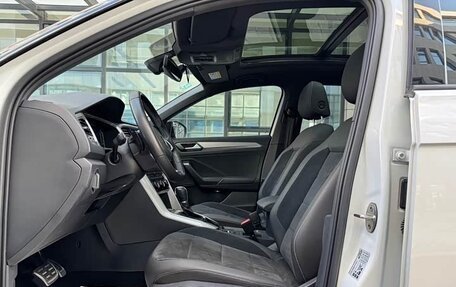 Volkswagen T-Roc I, 2022 год, 2 100 000 рублей, 8 фотография