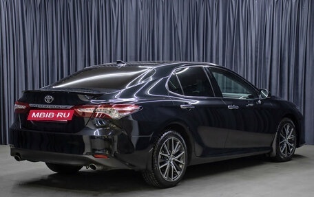 Toyota Camry, 2022 год, 3 998 000 рублей, 5 фотография