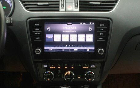 Skoda Octavia, 2018 год, 1 575 000 рублей, 10 фотография