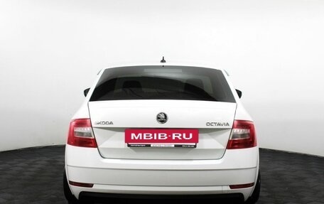 Skoda Octavia, 2018 год, 1 575 000 рублей, 4 фотография