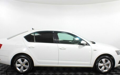 Skoda Octavia, 2018 год, 1 575 000 рублей, 21 фотография