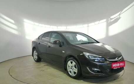 Opel Astra J, 2013 год, 770 000 рублей, 3 фотография