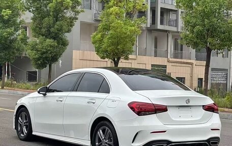 Mercedes-Benz A-Класс, 2022 год, 1 800 000 рублей, 6 фотография