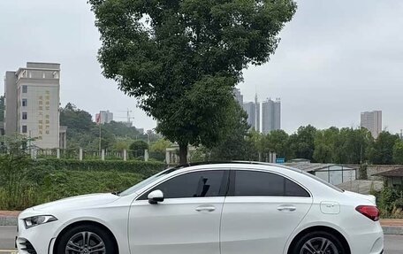 Mercedes-Benz A-Класс, 2022 год, 1 800 000 рублей, 8 фотография