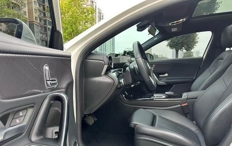 Mercedes-Benz A-Класс, 2022 год, 1 800 000 рублей, 9 фотография