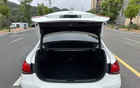 Mercedes-Benz A-Класс, 2022 год, 1 800 000 рублей, 13 фотография