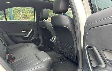 Mercedes-Benz A-Класс, 2022 год, 1 800 000 рублей, 16 фотография