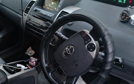 Toyota Prius, 2008 год, 750 000 рублей, 4 фотография