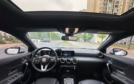 Mercedes-Benz A-Класс, 2022 год, 1 800 000 рублей, 11 фотография