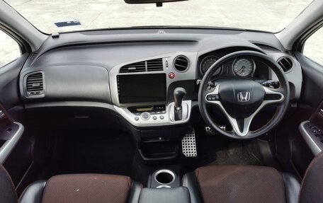 Honda Stream II, 2013 год, 1 150 000 рублей, 6 фотография