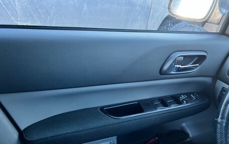 Subaru Forester, 2004 год, 650 000 рублей, 13 фотография