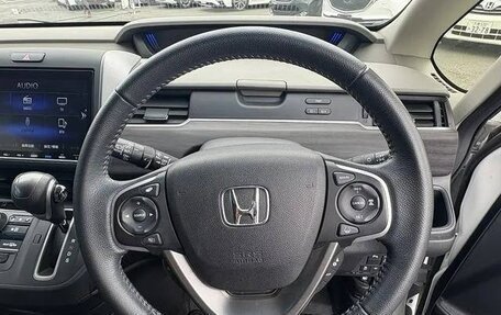 Honda Freed II, 2022 год, 1 550 000 рублей, 9 фотография