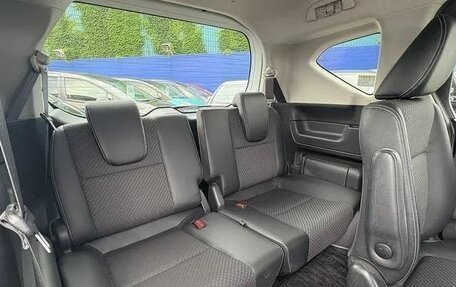 Honda Freed II, 2022 год, 1 550 000 рублей, 13 фотография