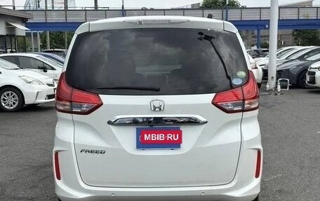 Honda Freed II, 2022 год, 1 550 000 рублей, 3 фотография